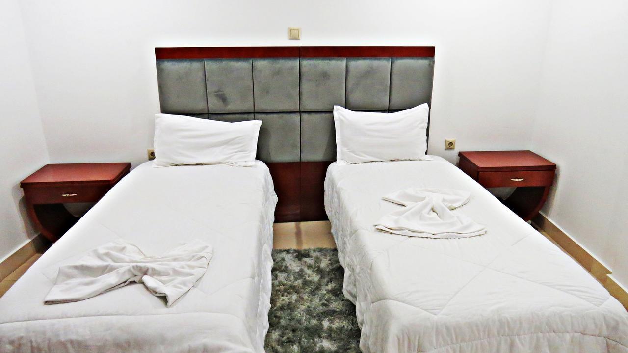 Apart Hotel Gatagold Quifica Buitenkant foto